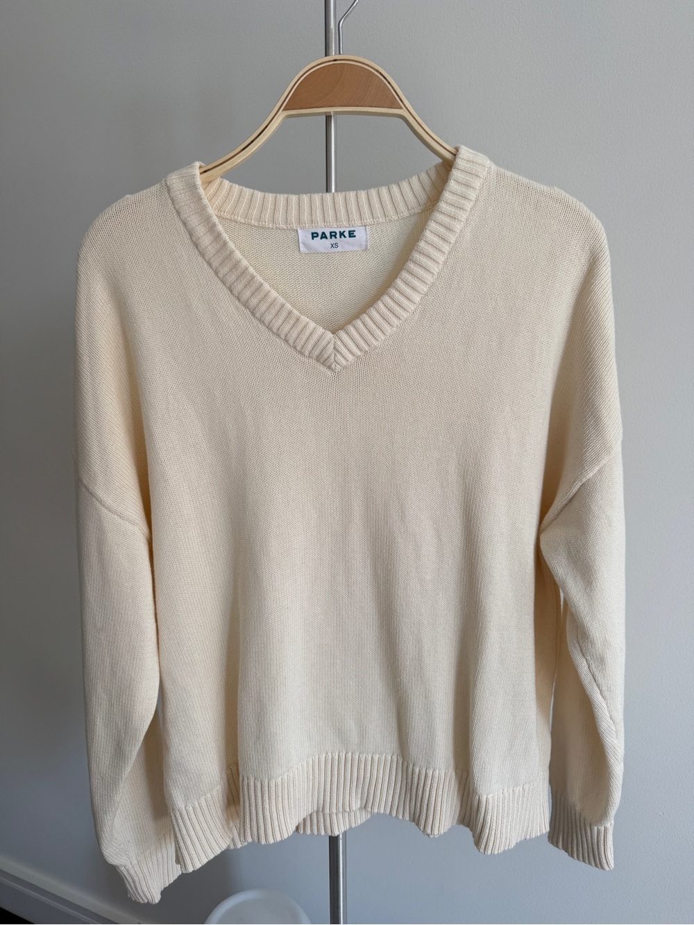 Parke Cream / White V-Neck Women's Sweater 100% Cotton